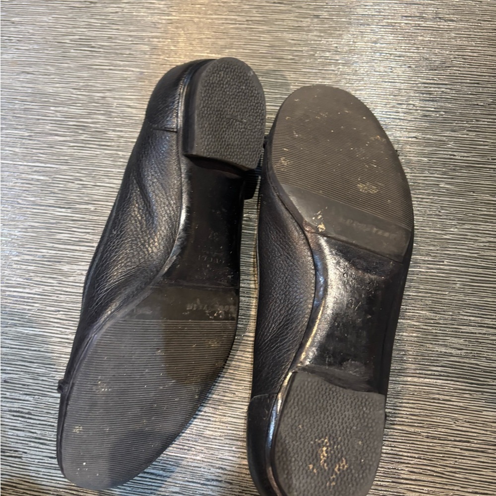 Gucci Black Leather Flats
